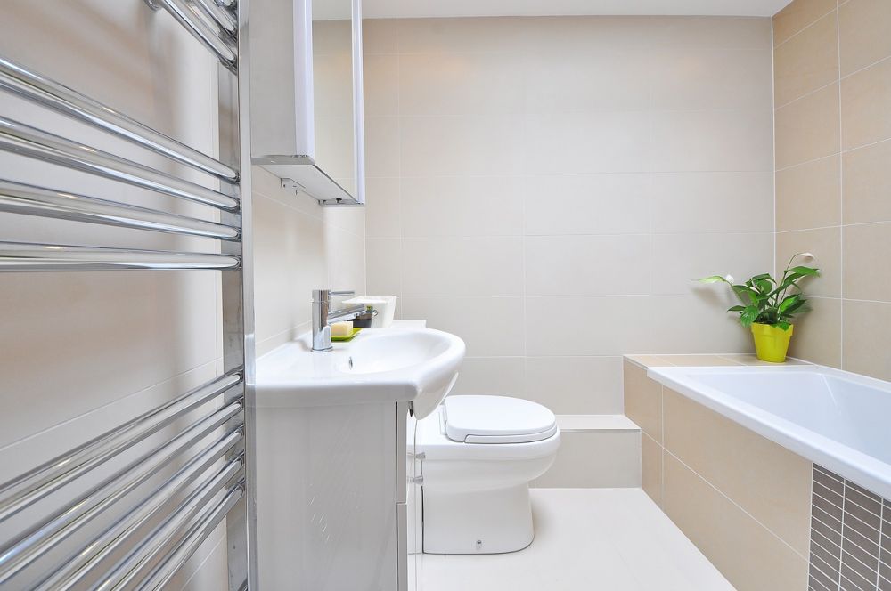 Microcement är en populär och trendig lösning för att skapa eleganta och moderna badrum