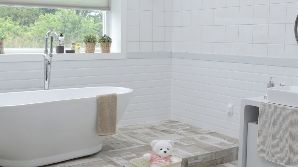 Små badrum inspiration: Maximera utrymmet med stil och kreativitet